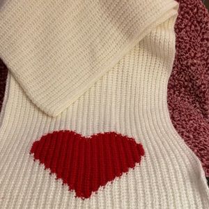 Torrid Ivory Heart Knit Scarf!! NWT!!